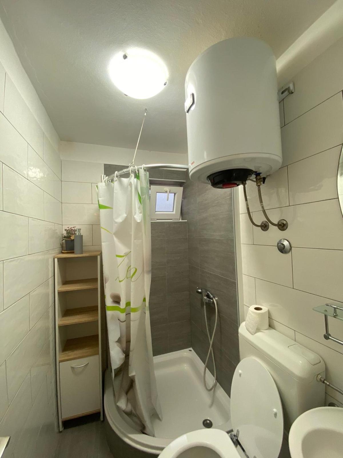 Apartments Chiara Rab Town Ngoại thất bức ảnh